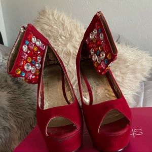 Red wedge heels